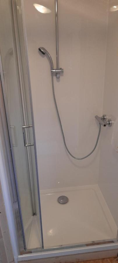 Private Suite In Oxfordshire, A40 Уитни Экстерьер фото